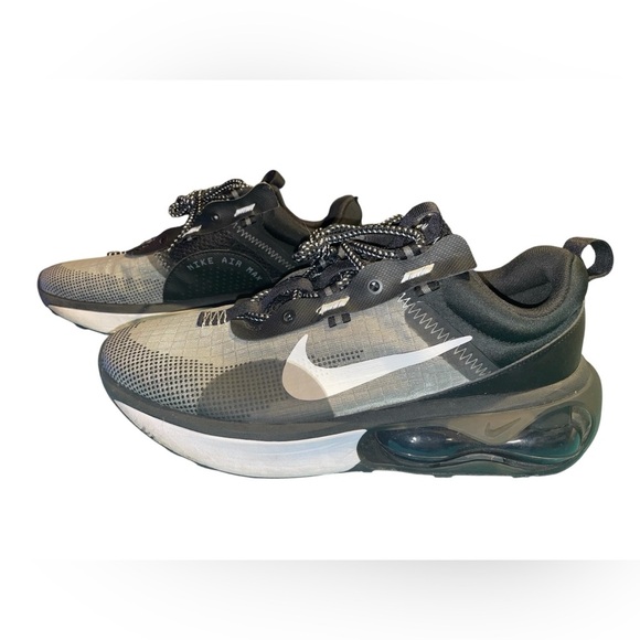 Nike Air Max 2021 - Picture 2 of 6